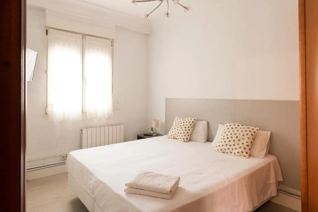 Pension Arias Bilbao Guest house