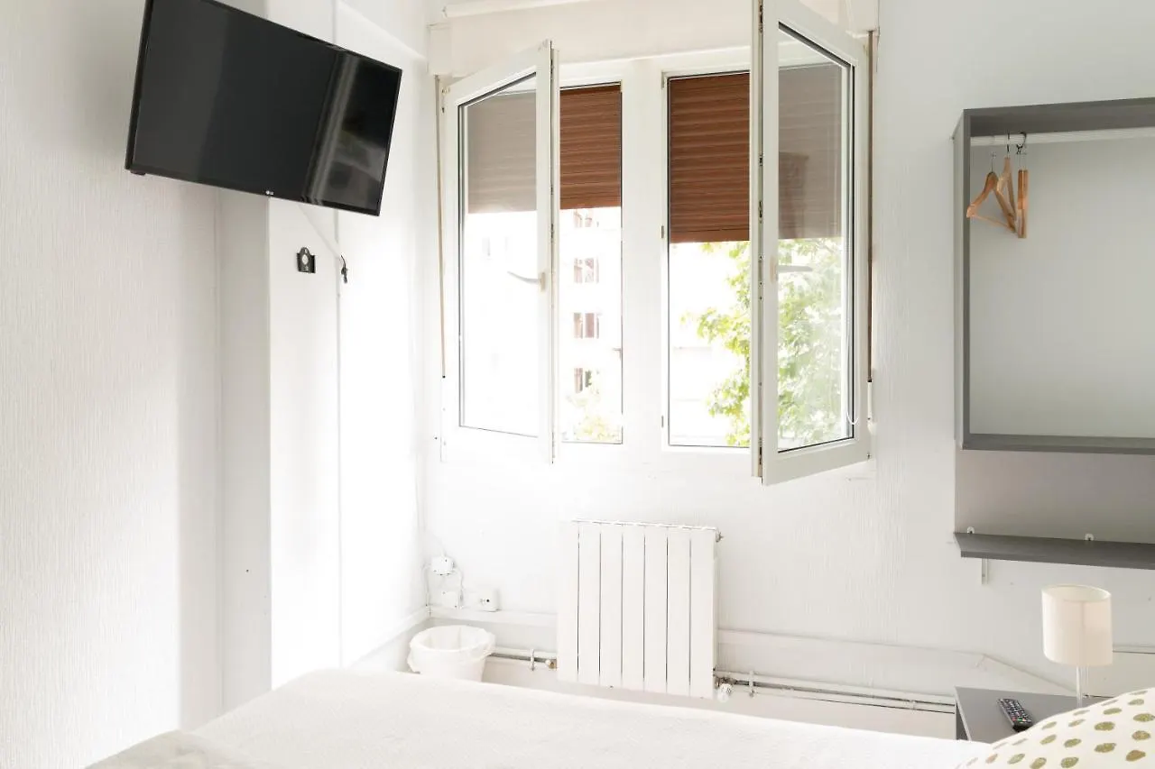 Guest house Pension Arias Bilbao Spain