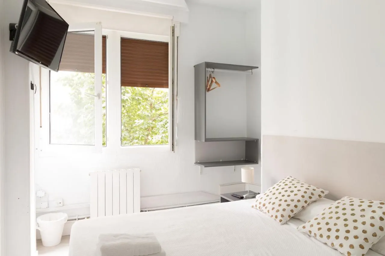 Guest house Pension Arias Bilbao Spain